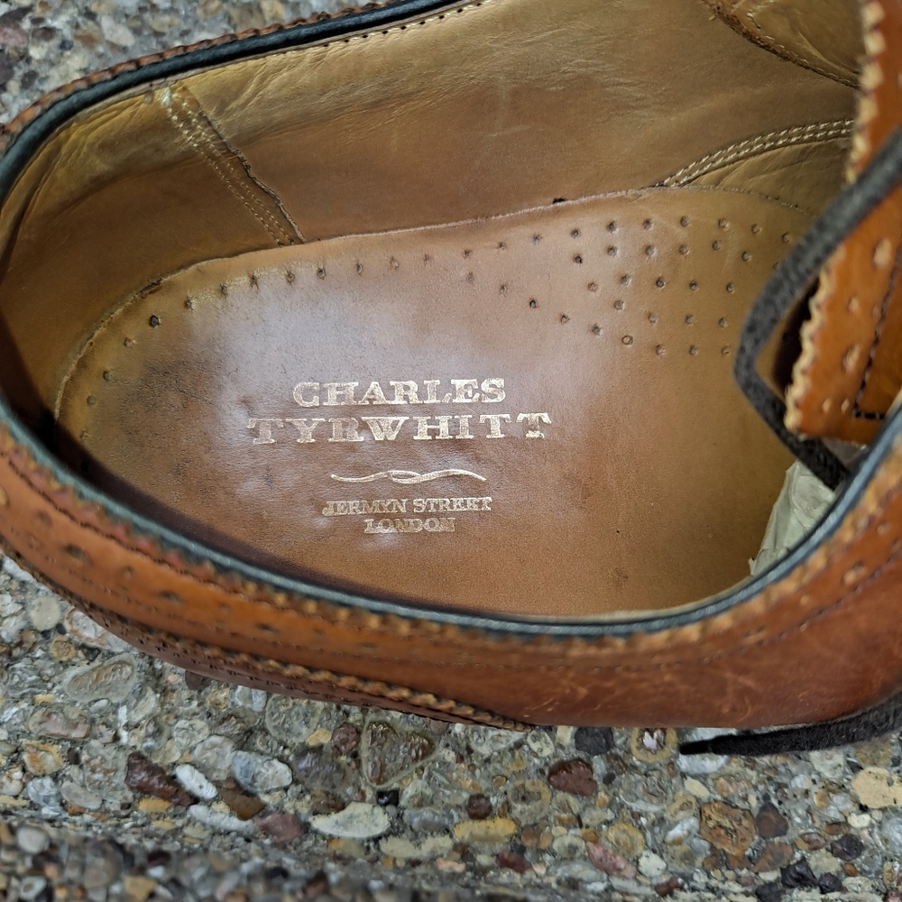 Charles Tyrwhitt Shoes, size 9. Brown in color. - Picture 9 of 14